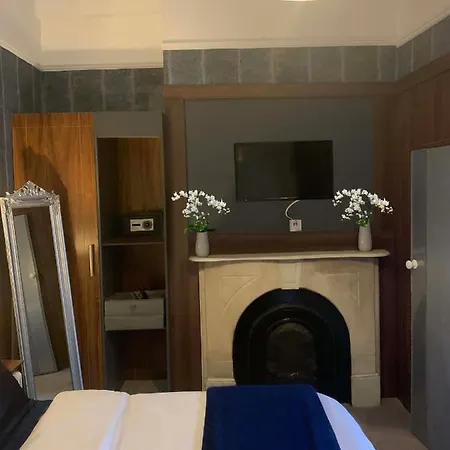 Upstairs Studio - Private Kitchenette And Small En-Suite Dublin Exterior photo